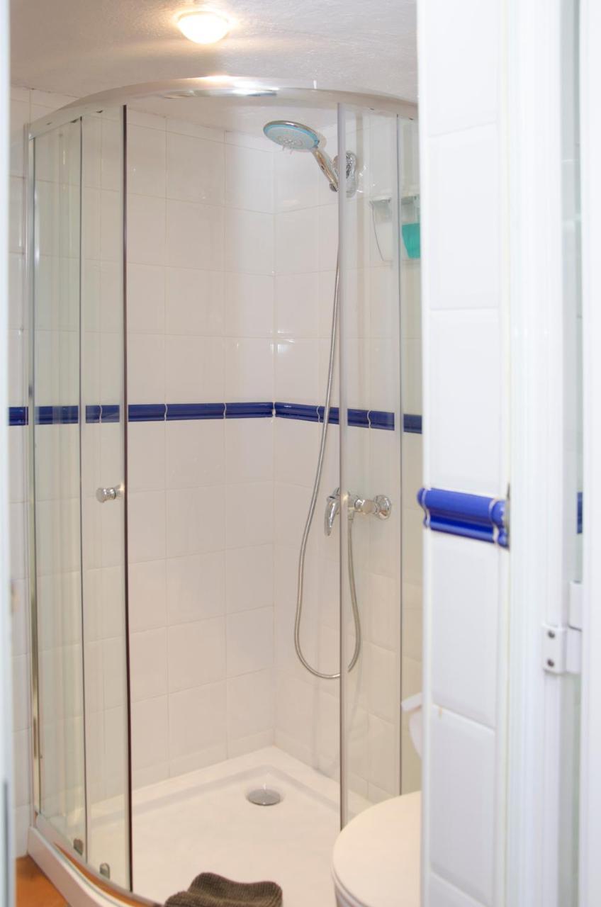 Apartment Vacarisses Torreblanca Estacion, Piscina Privada Luaran gambar